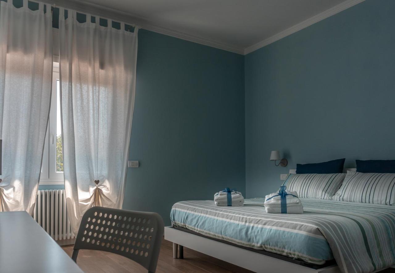 La Rosa Tra I Laghi B&B Мейна Экстерьер фото