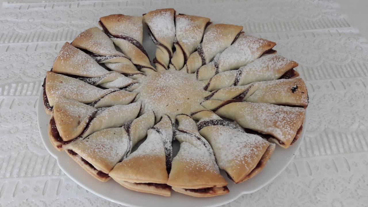 La Rosa Tra I Laghi B&B Мейна Экстерьер фото